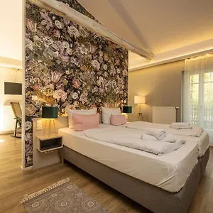 https://little-suite-apartments.dresdenhotels.net